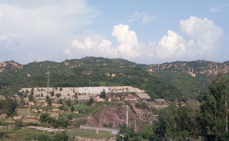 山西省祁臨高速公路溝東隧道滑坡勘察